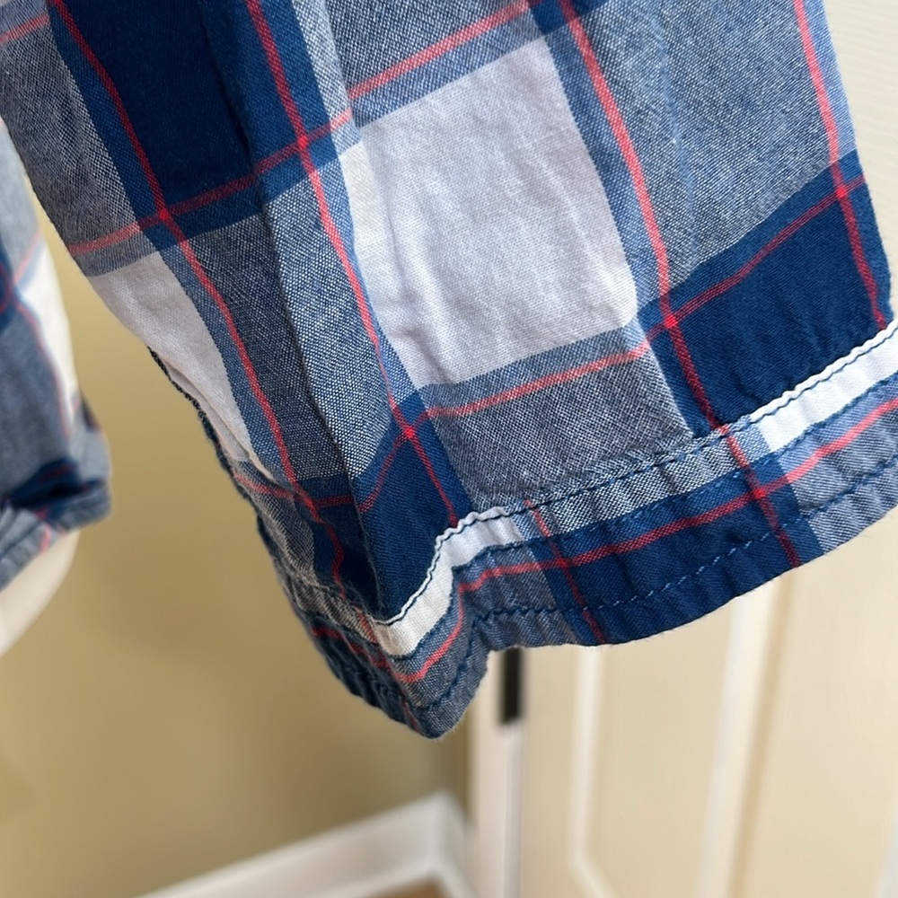 Abercrombie & Fitch, women’s large, button down plaid shirt, red/white/blue - Picture 4 of 7